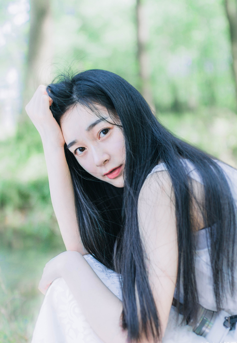 朋友不是先来的人或者认识最久的人，而是那个来了以后再也没有走的人。